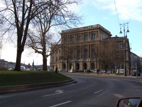 Натиснете за да видите снимката уголемена